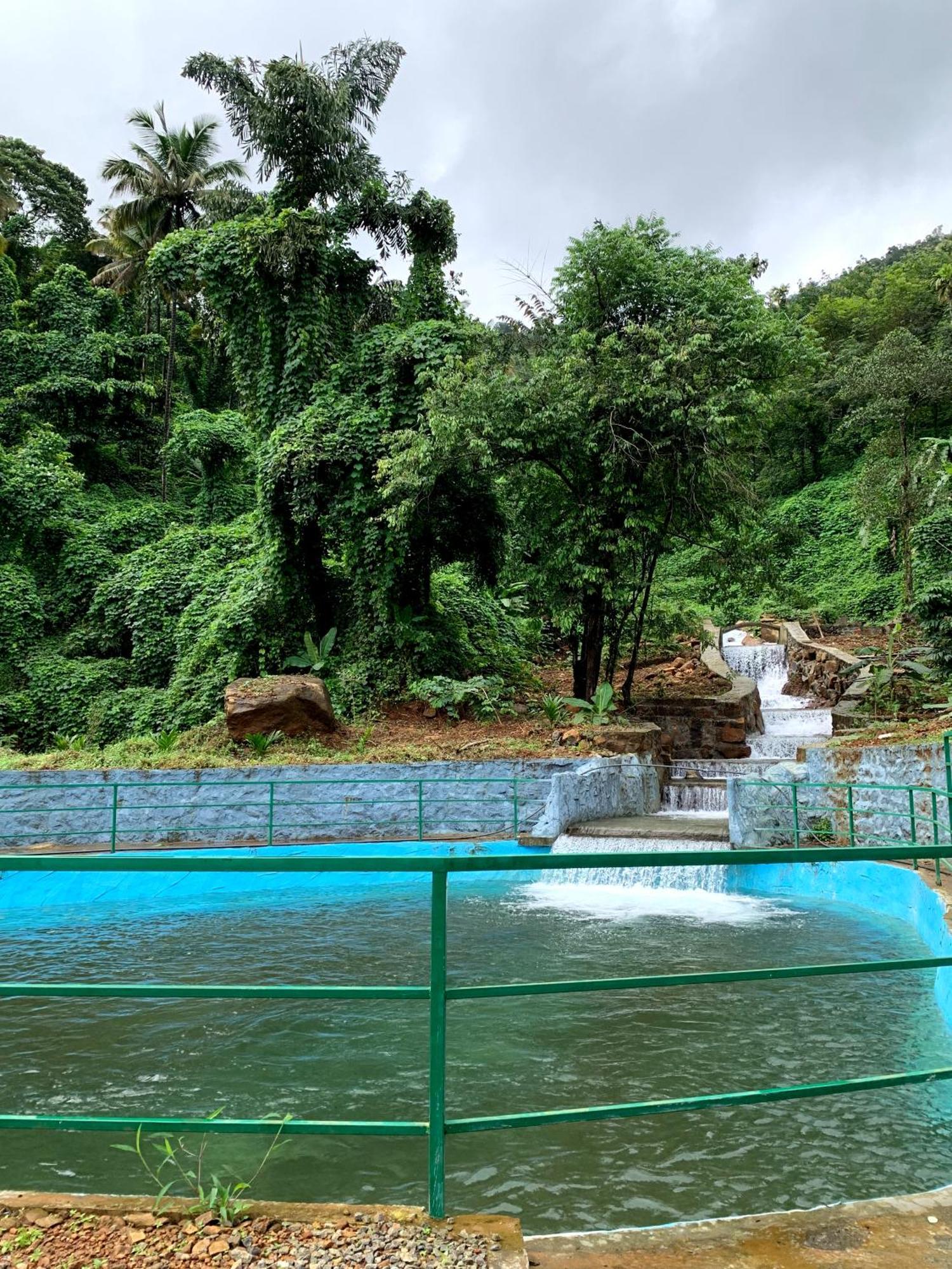 Royal Mount Inn Resorts Paithalmala Exterior foto